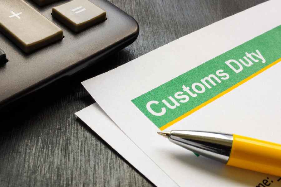اهمیت محاسبه صحیح عوارض گمرکی در ایران