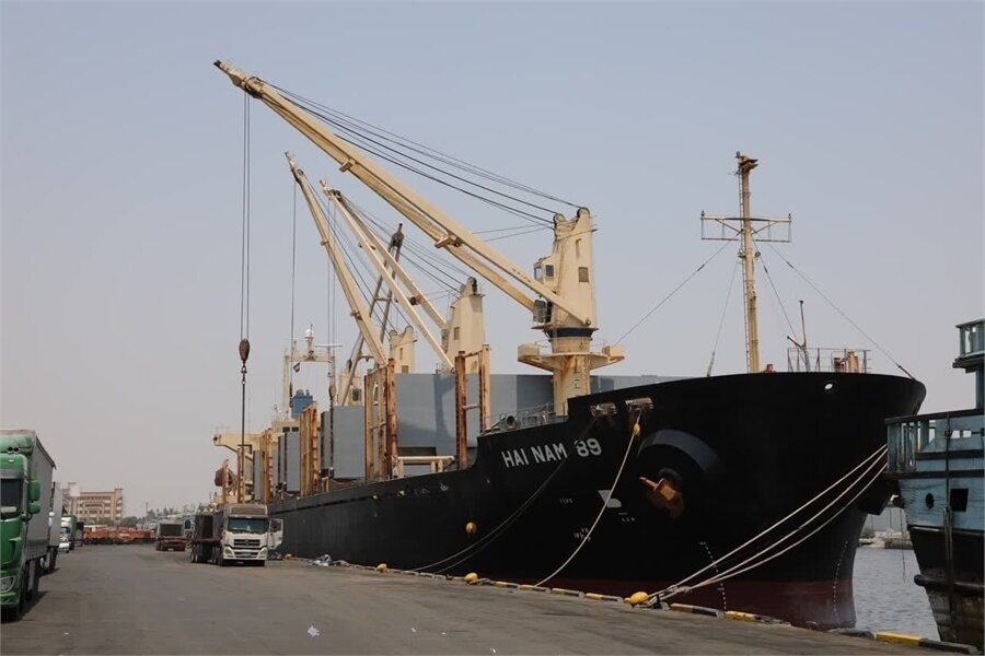 خدمات گمرک شهید باهنر بندرعباس برای ترخیص کالا